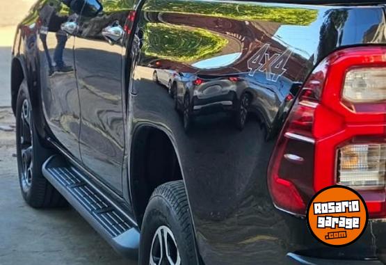 Camionetas - Toyota HILUX SRX 4X4 AUTOMATICA 2023 Diesel 179000Km - En Venta