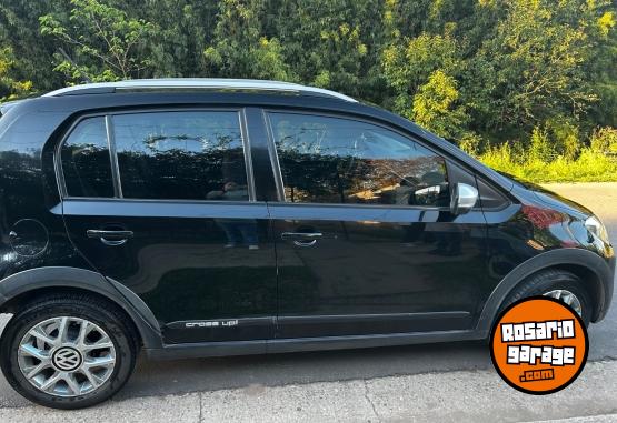 Autos - Volkswagen Cross Up 2017 Nafta 133000Km - En Venta