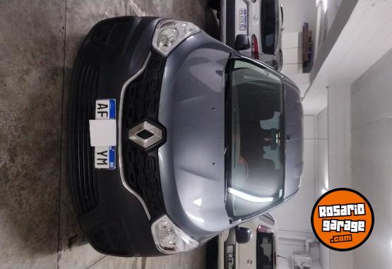 Utilitarios - Renault Kangoo Emotion 5A 2022 Nafta 38000Km - En Venta