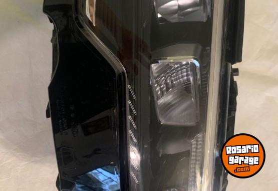 Accesorios para Autos - Juego de ópticas Q3 2019 al 2024 - En Venta
