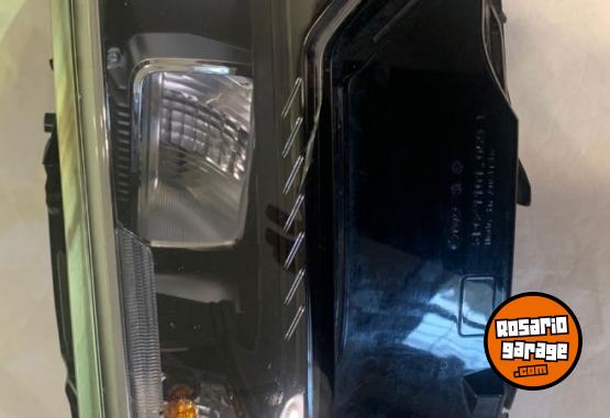 Accesorios para Autos - Juego de ópticas Q3 2019 al 2024 - En Venta