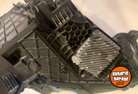 Accesorios para Autos - Juego de ópticas Q3 2019 al 2024 - En Venta