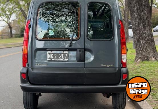 Utilitarios - Renault Kangoo 2013 Nafta 210000Km - En Venta