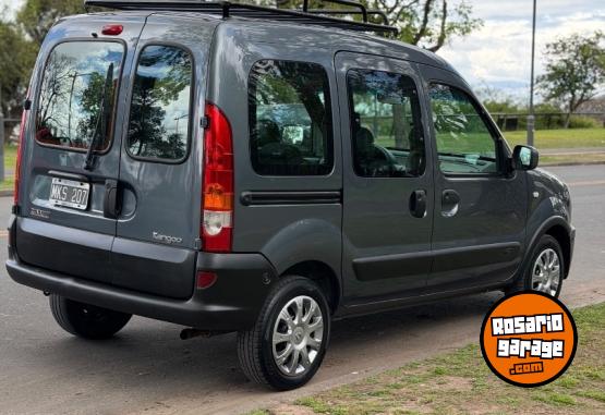 Utilitarios - Renault Kangoo 2013 Nafta 210000Km - En Venta