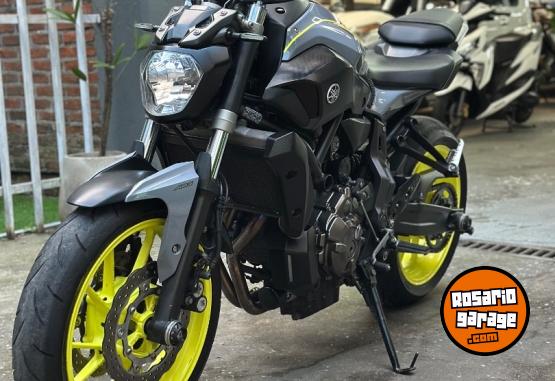 Motos - Yamaha Mt 07 2017 Nafta 19000Km - En Venta