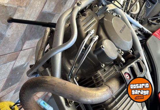 Motos - Honda Tornado 2010 Nafta 50000Km - En Venta