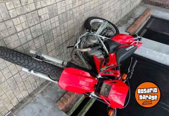 Motos - Honda Tornado 2010 Nafta 50000Km - En Venta