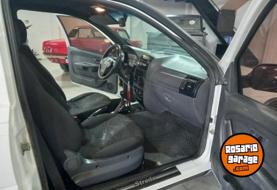 Camionetas - Fiat STRADA 2017 Nafta 95000Km - En Venta
