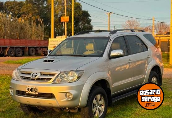 Camionetas - Toyota SW4 SRV 2007 Diesel 184000Km - En Venta