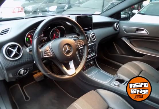 Autos - Mercedes Benz A200 servis oficiales per 2018 Nafta 96000Km - En Venta