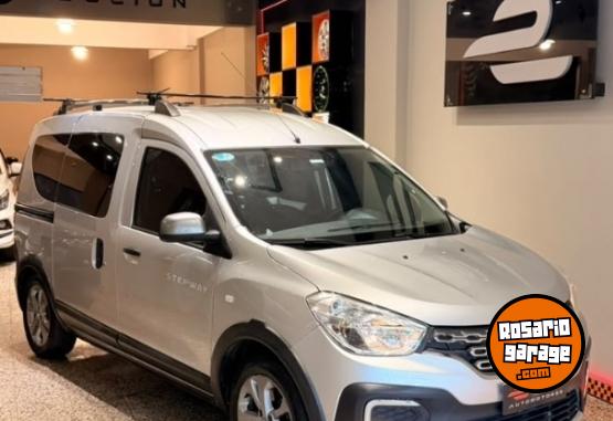 Utilitarios - Renault Kangoo II Stepway 2023 GNC 95000Km - En Venta