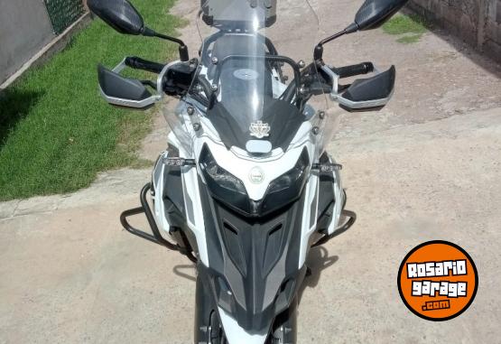 Motos - Benelli Trk 502x 2024 Nafta 17000Km - En Venta