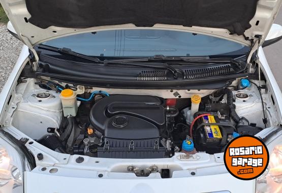 Autos - Fiat Nuevo palio 1.4 atractive 2017 Nafta 124000Km - En Venta