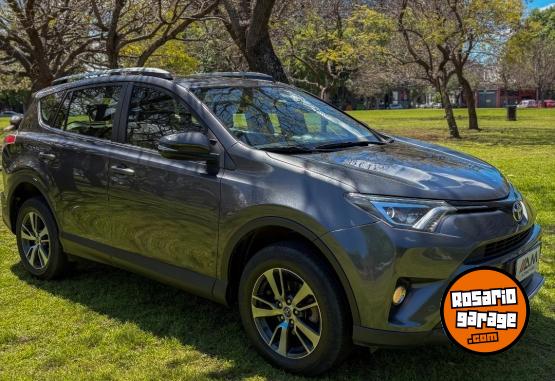Camionetas - Toyota RAV4 2.0 Rav 4/ SW4 Hilux 2018 Nafta 97000Km - En Venta
