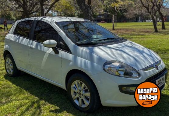 Autos - Fiat PUNTO ATRACTIVE / Palio 2015 Nafta 115000Km - En Venta