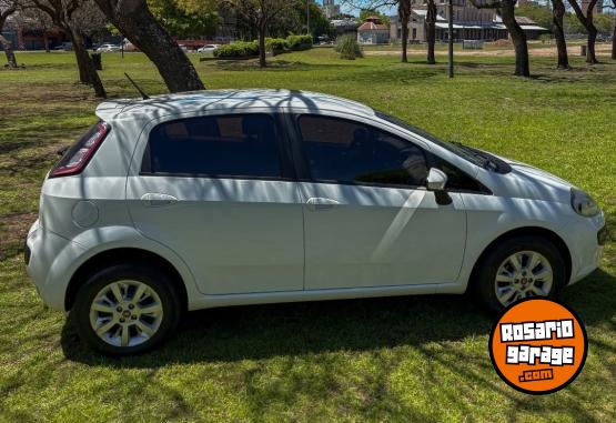 Autos - Fiat PUNTO ATRACTIVE / Palio 2015 Nafta 115000Km - En Venta