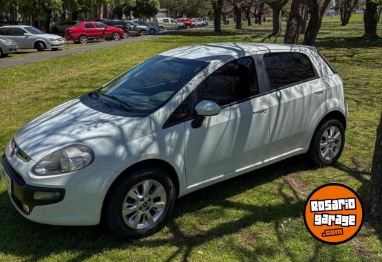 Autos - Fiat PUNTO ATRACTIVE / Palio 2015 Nafta 115000Km - En Venta