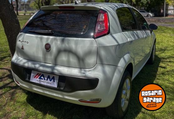 Autos - Fiat PUNTO ATRACTIVE / Palio 2015 Nafta 115000Km - En Venta