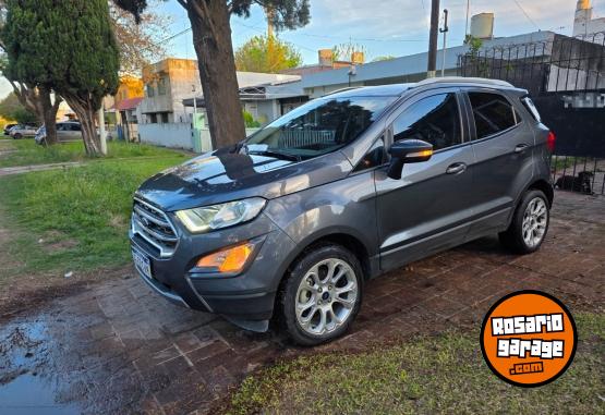 Autos - Ford EcoSport Titanium 2022 Nafta 45720Km - En Venta