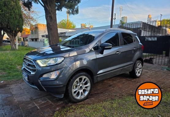 Autos - Ford EcoSport Titanium 2022 Nafta 45720Km - En Venta