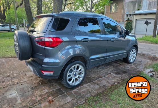 Autos - Ford EcoSport Titanium 2022 Nafta 45720Km - En Venta