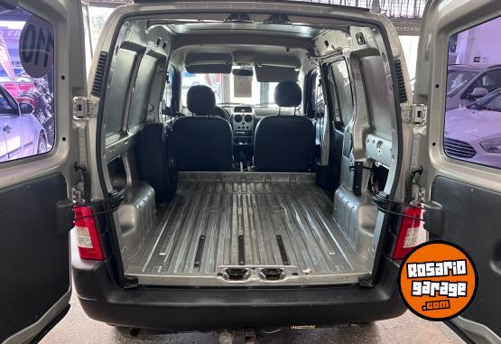 Utilitarios - Peugeot Partner furgón 2014 GNC - En Venta