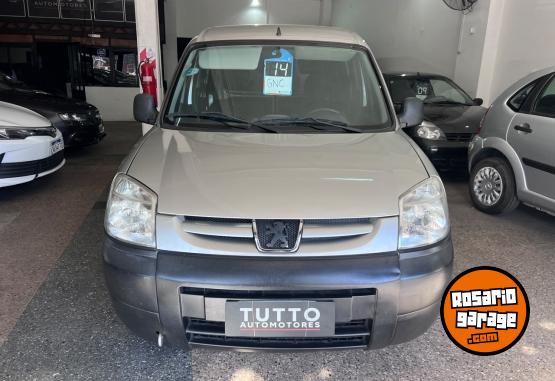 Utilitarios - Peugeot Partner furgón 2014 GNC - En Venta