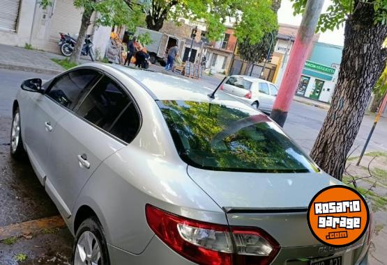 Autos - Renault Fluence privilege 2014 Nafta 150000Km - En Venta