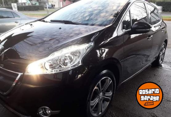 Autos - Peugeot 208 feline 2013 Nafta 94000Km - En Venta