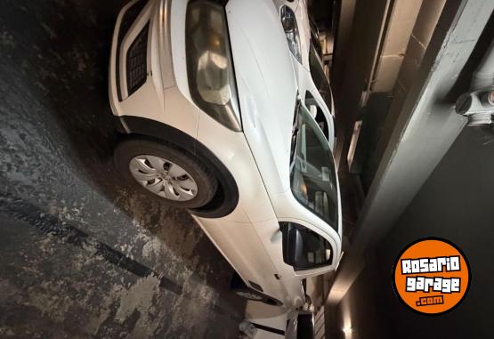 Utilitarios - Volkswagen Saveiro 2017 Nafta 129000Km - En Venta