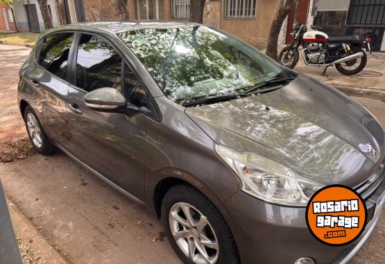 Autos - Peugeot 208 allure nav 2016 Nafta 96000Km - En Venta