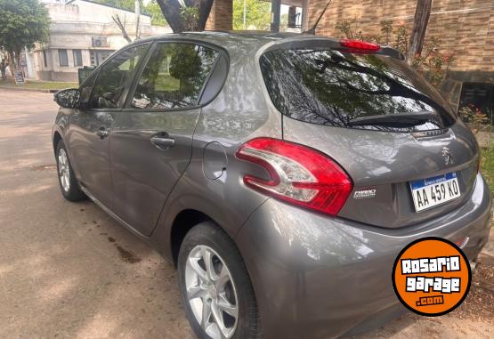 Autos - Peugeot 208 allure nav 2016 Nafta 96000Km - En Venta