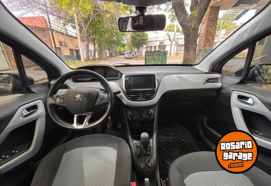 Autos - Peugeot 208 allure nav 2016 Nafta 96000Km - En Venta