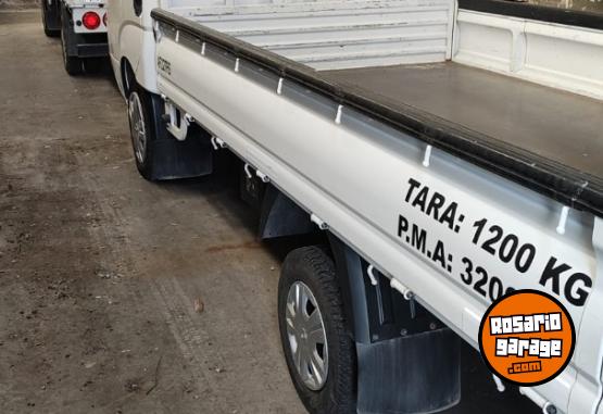 Camionetas - Kia K-2500 2022 Diesel 40000Km - En Venta