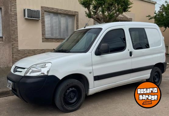 Autos - Peugeot Partner 2015 Nafta 158000Km - En Venta
