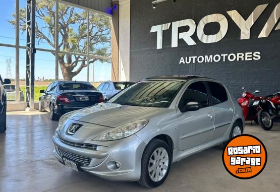 Autos - Peugeot 207 COMPACT FELINE 1.4 HD 2013 Diesel 166097Km - En Venta