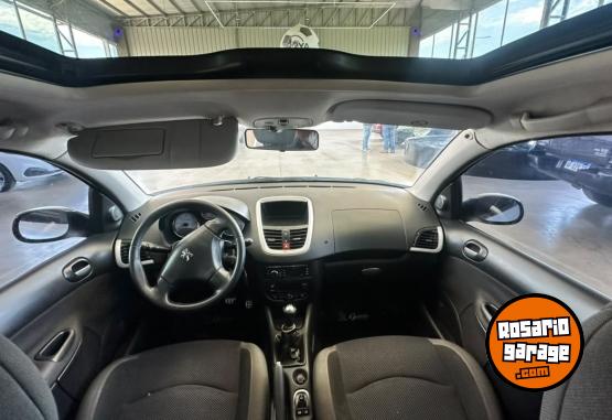 Autos - Peugeot 207 COMPACT FELINE 1.4 HD 2013 Diesel 166097Km - En Venta