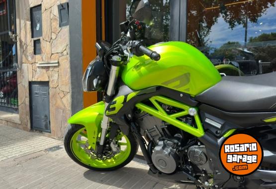 Motos - Benelli 302 s 2022 Nafta 22600Km - En Venta