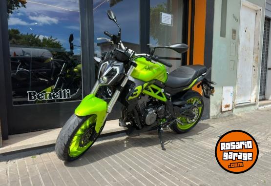Motos - Benelli 302 s 2022 Nafta 22600Km - En Venta