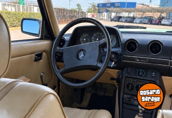 Cl�sicos - Mercedes-Benz 230 W123 1980 Nafta/GNC - En Venta
