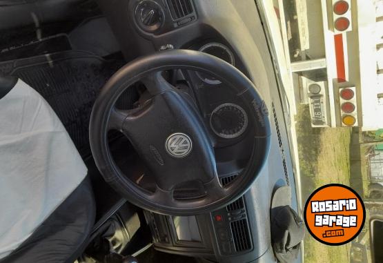 Autos - Volkswagen Bora 2005 Diesel 220000Km - En Venta