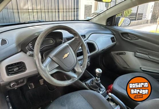 Autos - Chevrolet Onix 2017 Nafta 121000Km - En Venta