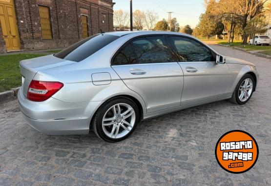 Autos - Mercedes Benz C250 2013 Nafta 211000Km - En Venta