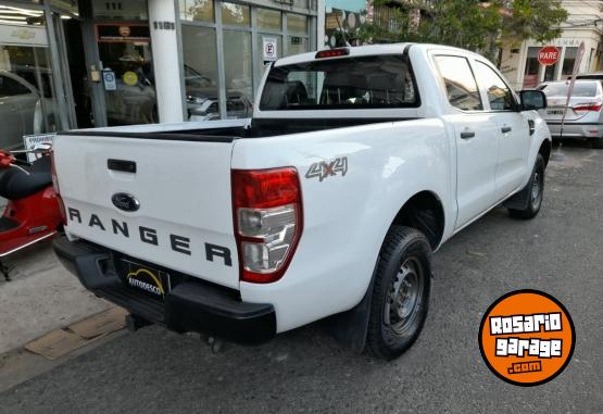 Camionetas - Ford Ranger XL 2021 Diesel 130000Km - En Venta