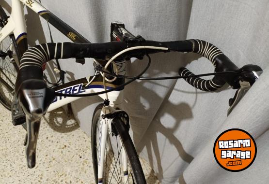 Deportes - Kestrel talon talle 56 - En Venta