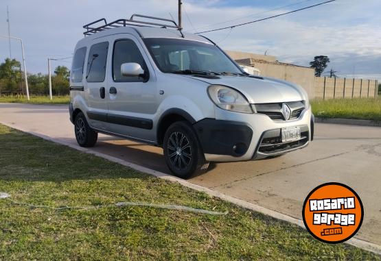 Utilitarios - Renault Kangoo 2014 GNC 230000Km - En Venta