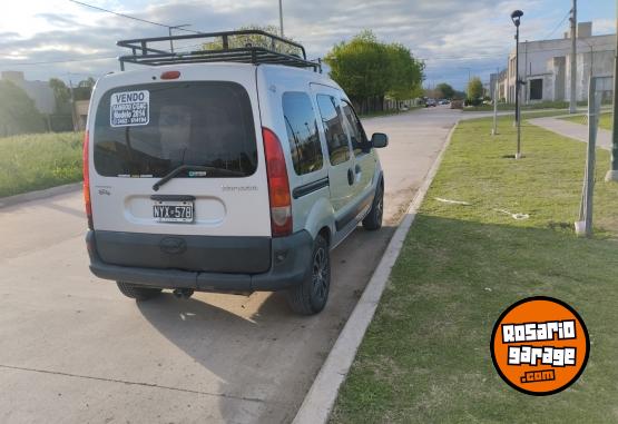 Utilitarios - Renault Kangoo 2014 GNC 230000Km - En Venta