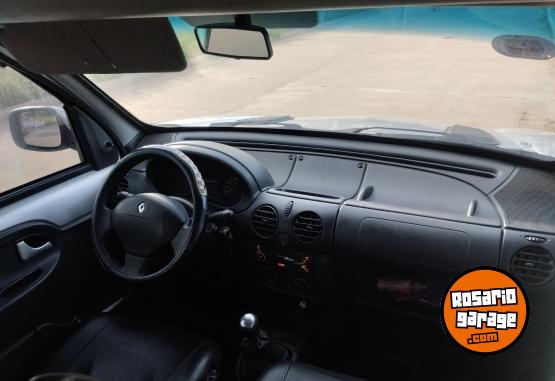 Utilitarios - Renault Kangoo 2014 GNC 230000Km - En Venta