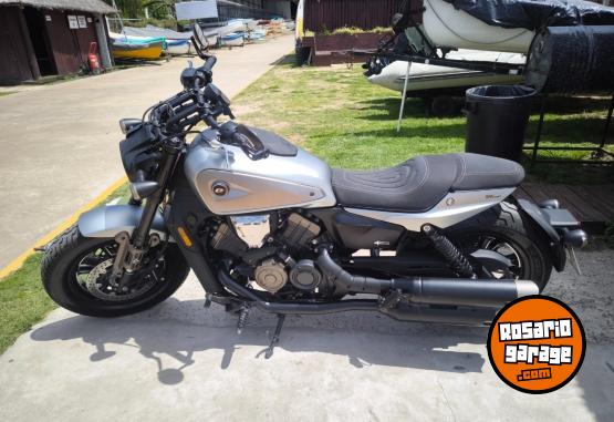 Motos - Qj Motor Srv 2025 Nafta 3030Km - En Venta