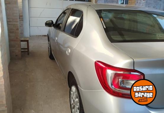 Autos - Renault Logan 2016 GNC 342000Km - En Venta